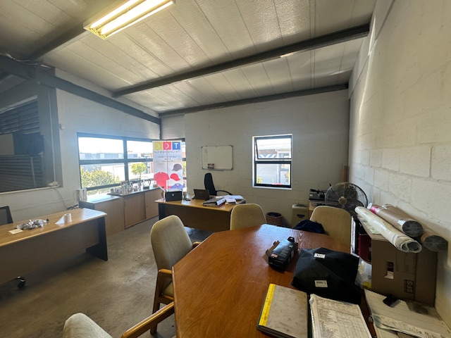 To Let commercial Property for Rent in Maitland Western Cape
